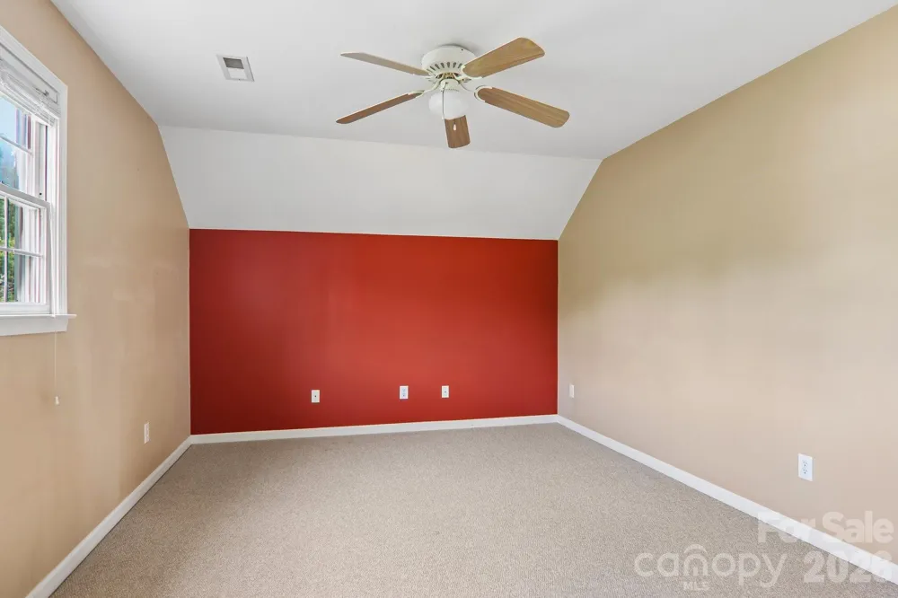 20 Amber Drive Horse Shoe, NC 28742