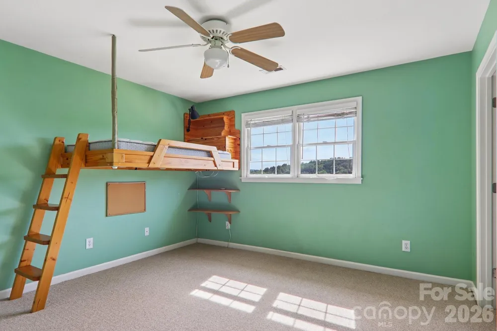 20 Amber Drive Horse Shoe, NC 28742