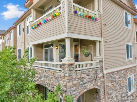 9557 W San Juan Circle #201