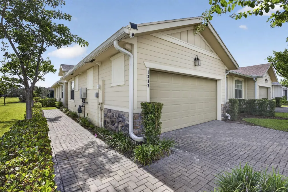 1332 Haywagon Trail Loxahatchee, FL 33470