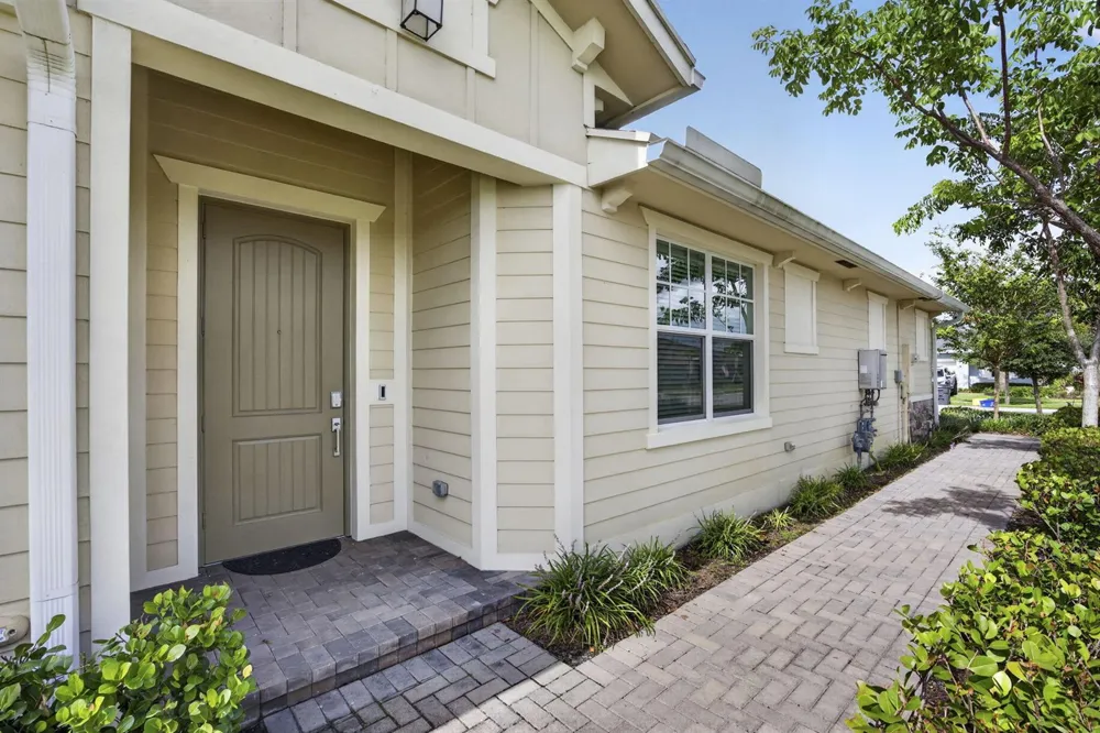 1332 Haywagon Trail Loxahatchee, FL 33470