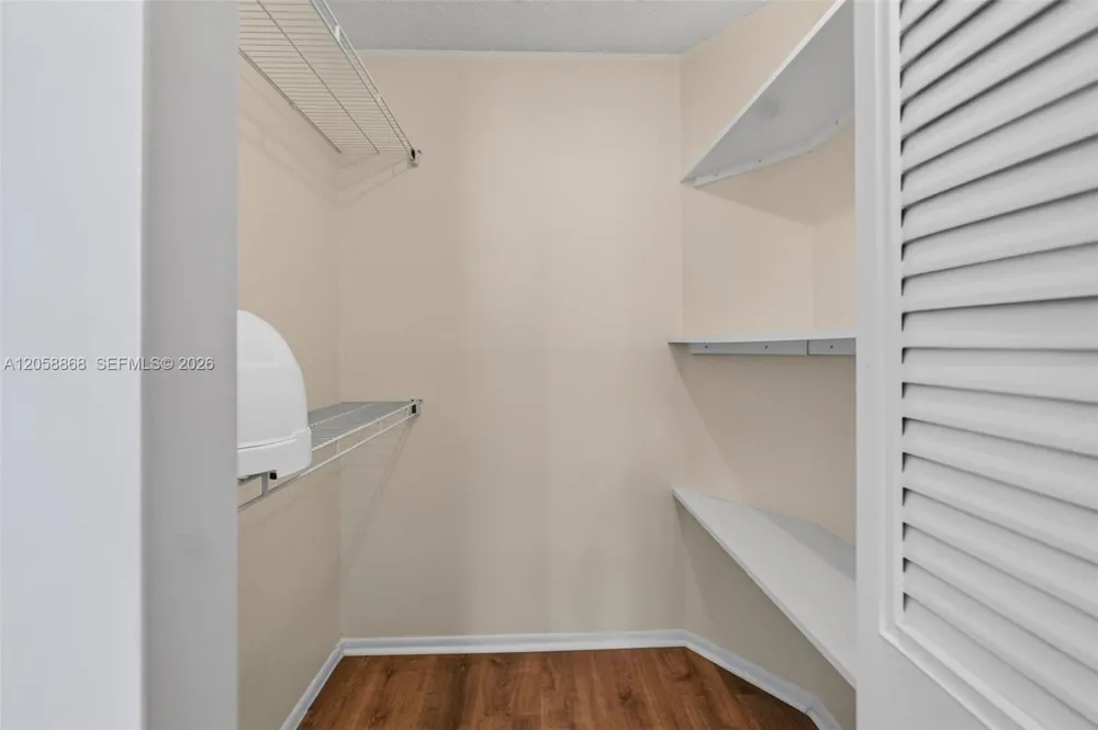2900 NW 48th Ter #310 Lauderdale Lakes, FL 33313