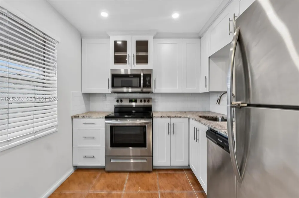 2900 NW 48th Ter #310 Lauderdale Lakes, FL 33313