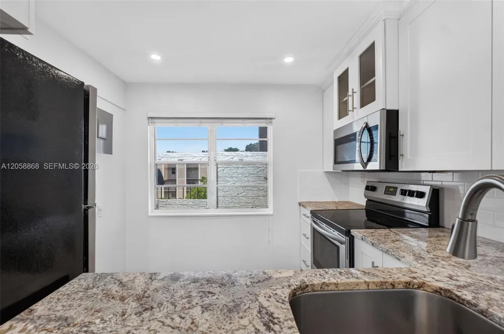 2900 NW 48th Ter #310 Lauderdale Lakes, FL 33313
