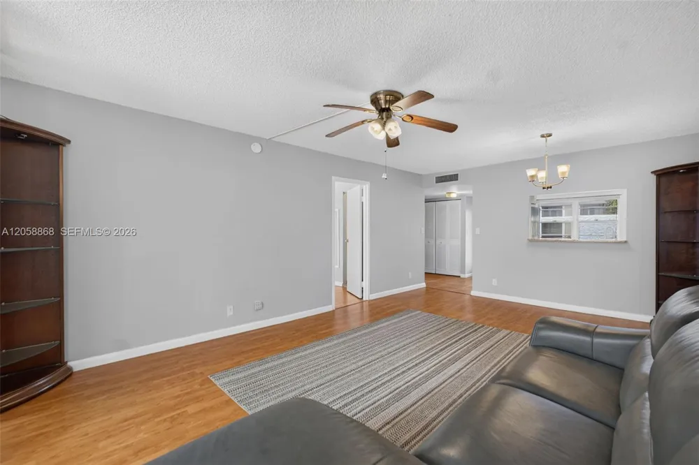 2900 NW 48th Ter #310 Lauderdale Lakes, FL 33313