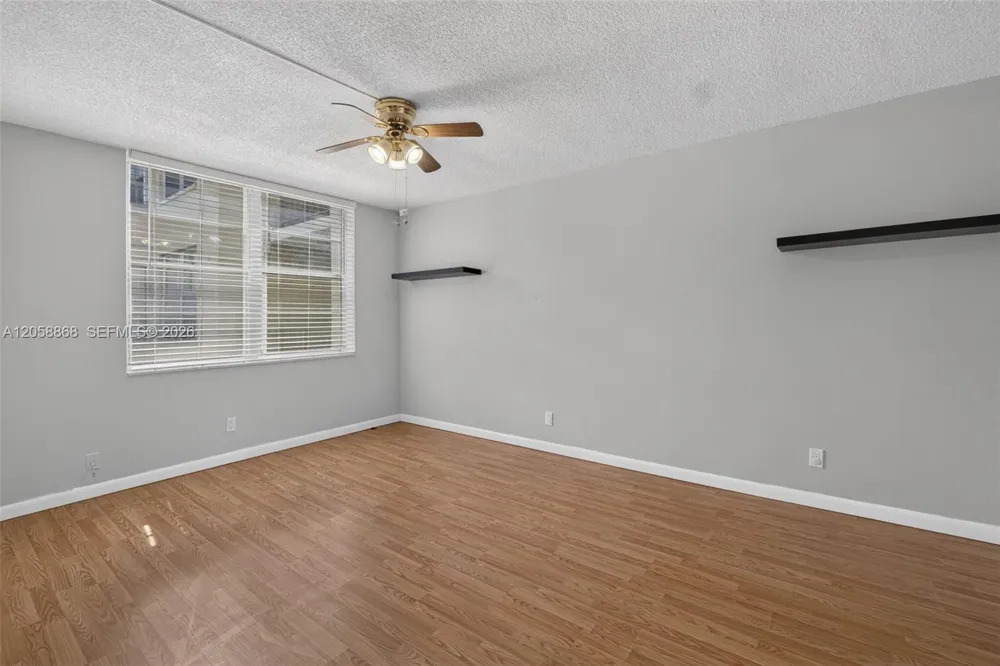 2900 NW 48th Ter #310 Lauderdale Lakes, FL 33313