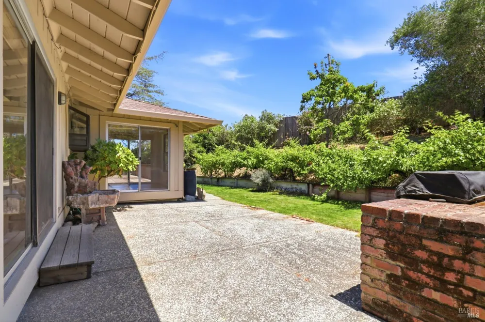 9160 Water Road Cotati, CA 94931