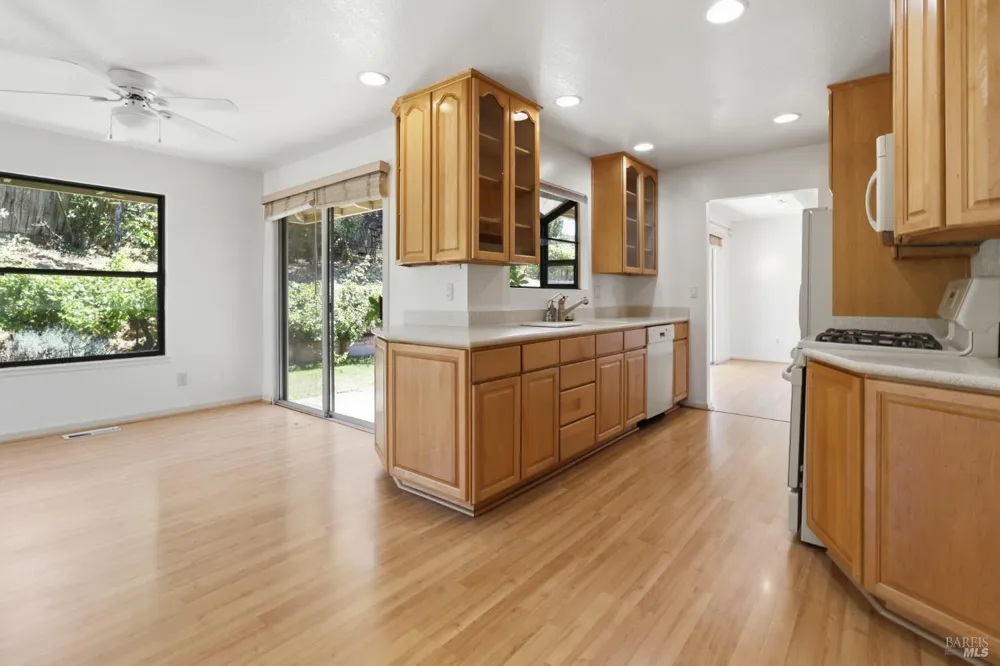 9160 Water Road Cotati, CA 94931