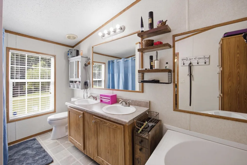 312 Eaves Ferry Road Decatur, TN 37322