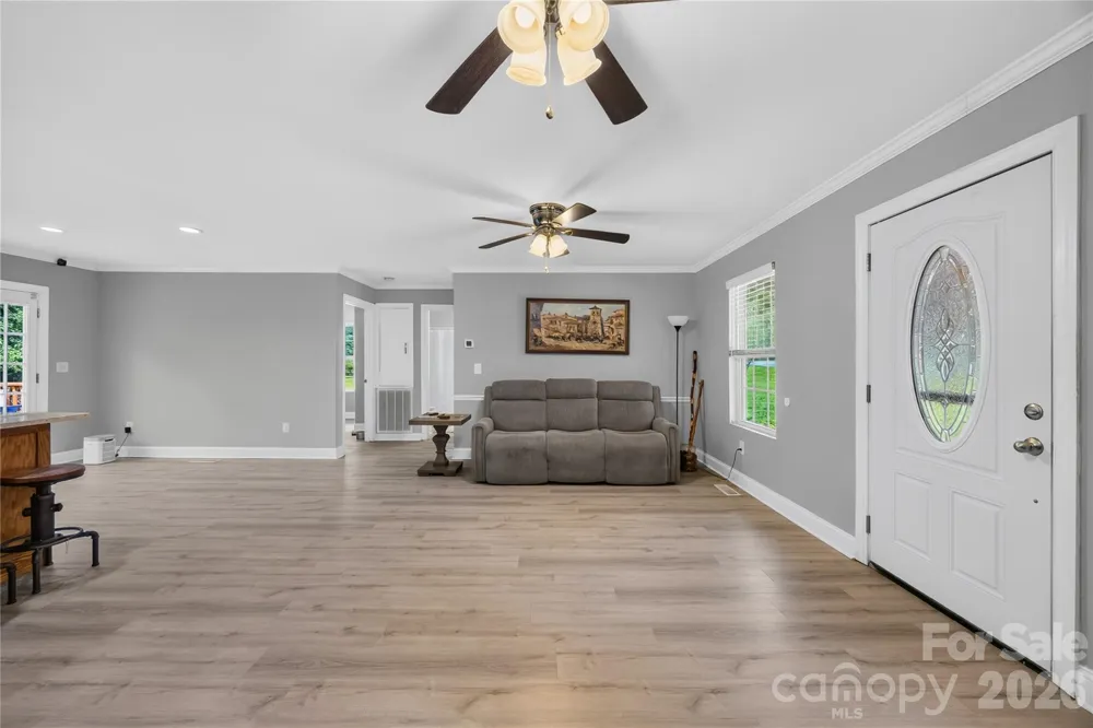 1029 Alexis High Shoals Road Dallas, NC 28034