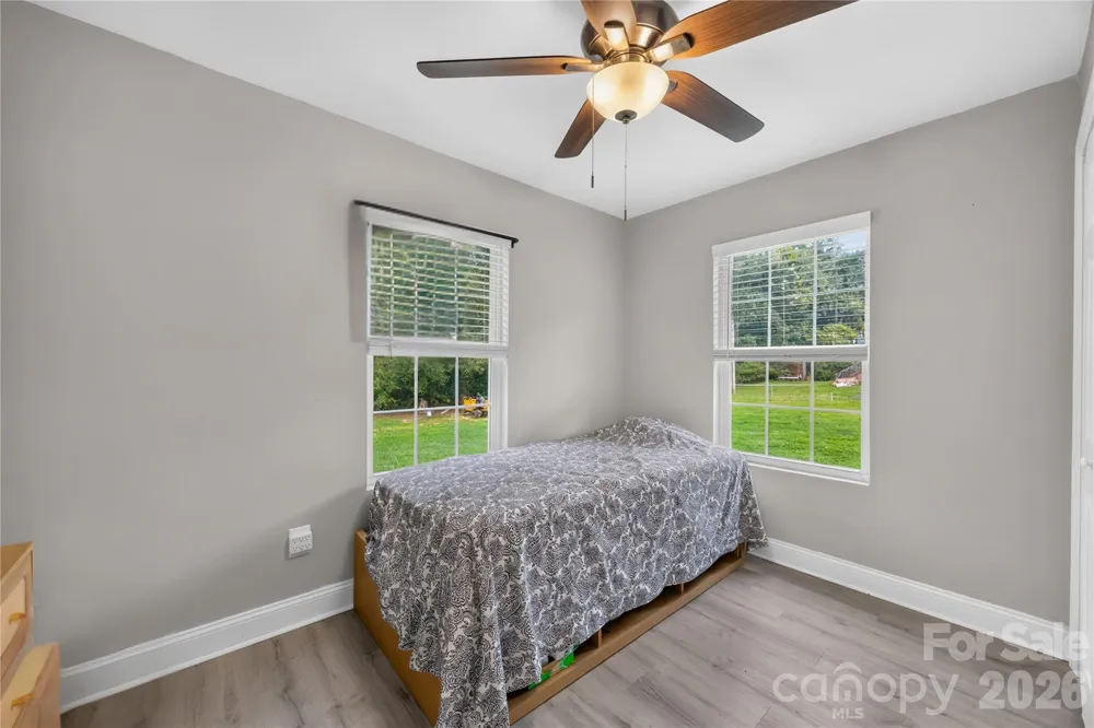 1029 Alexis High Shoals Road Dallas, NC 28034