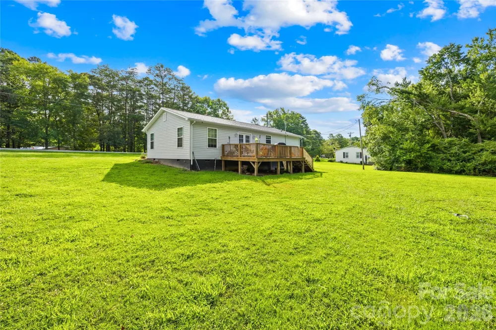 1029 Alexis High Shoals Road Dallas, NC 28034