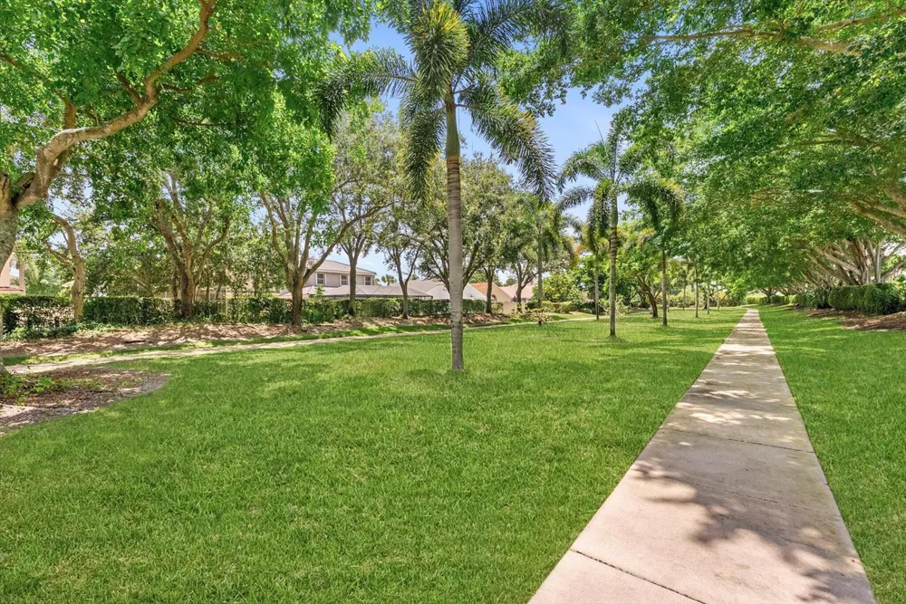 10796 Crescendo Circle Boca Raton, FL 33498