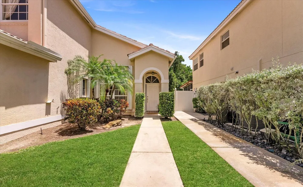 10796 Crescendo Circle Boca Raton, FL 33498