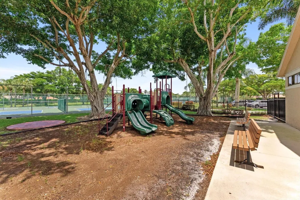 10796 Crescendo Circle Boca Raton, FL 33498