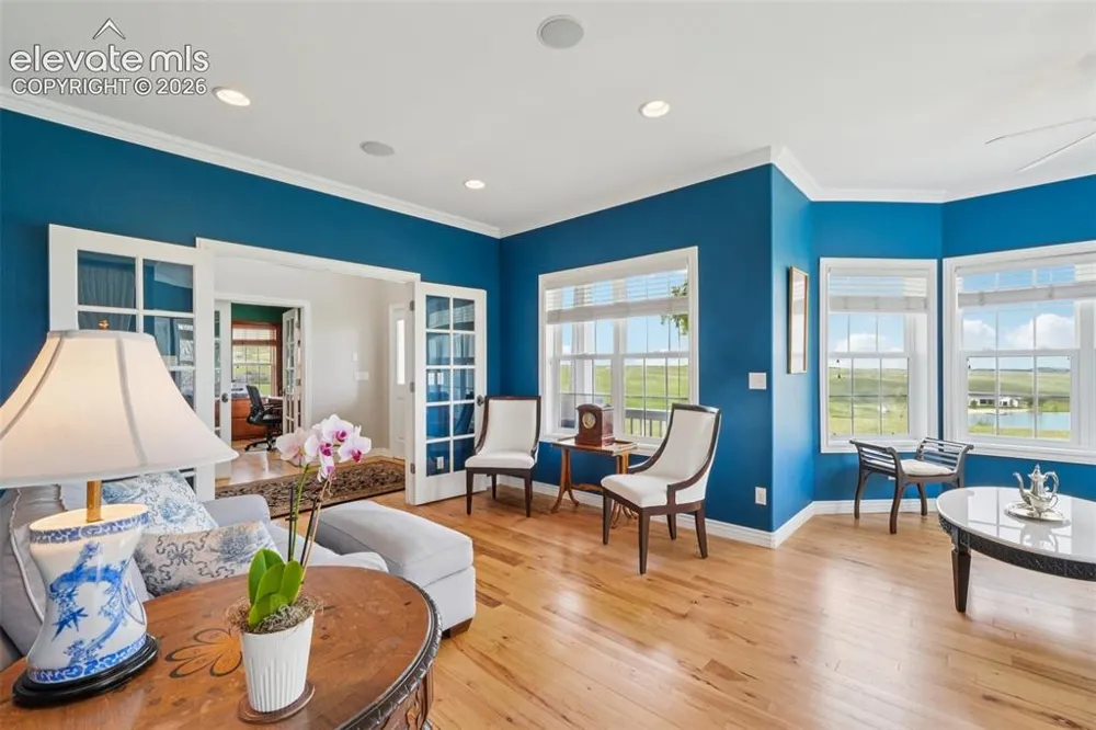 7014 Nautique Circle Larkspur, CO 80118