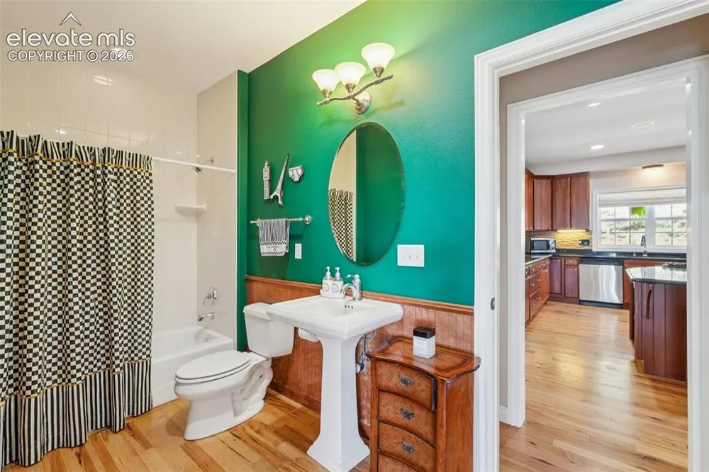 7014 Nautique Circle Larkspur, CO 80118