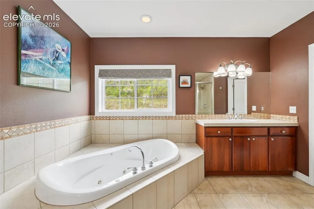 7014 Nautique Circle Larkspur, CO 80118