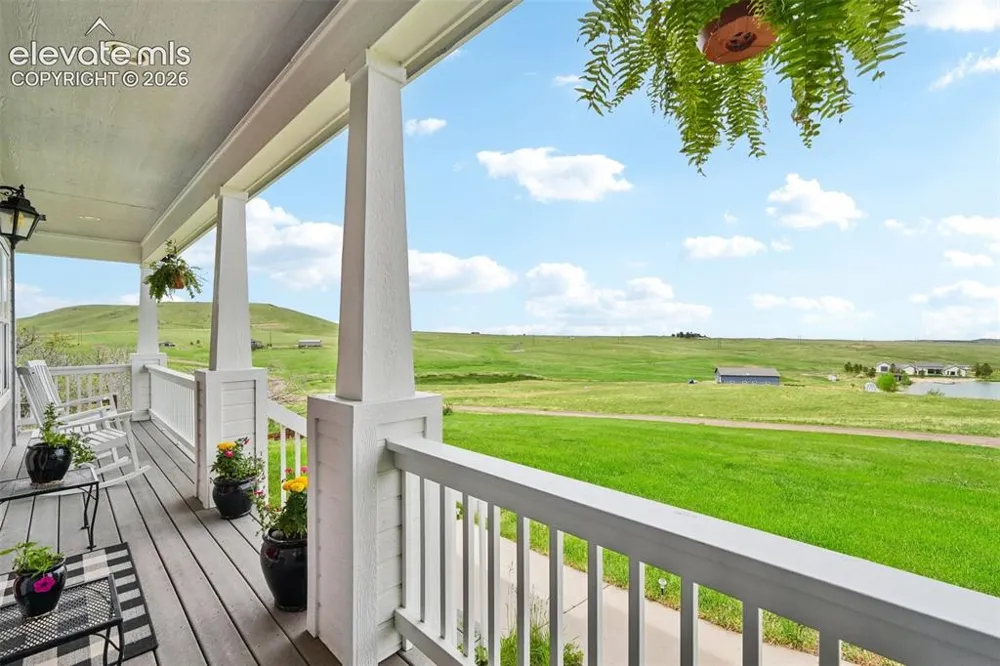 7014 Nautique Circle Larkspur, CO 80118