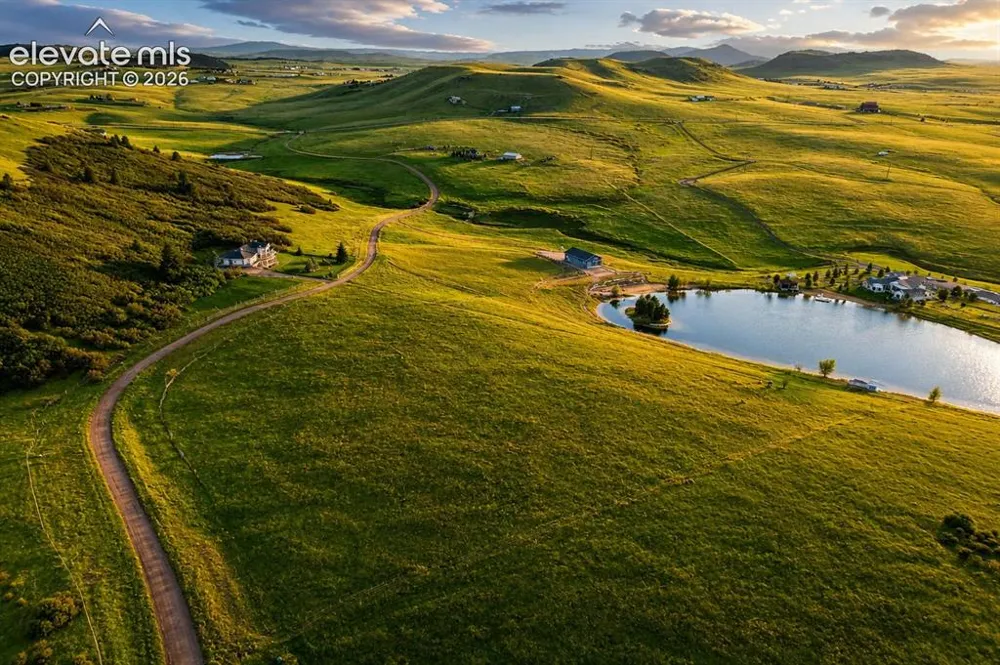 7014 Nautique Circle Larkspur, CO 80118