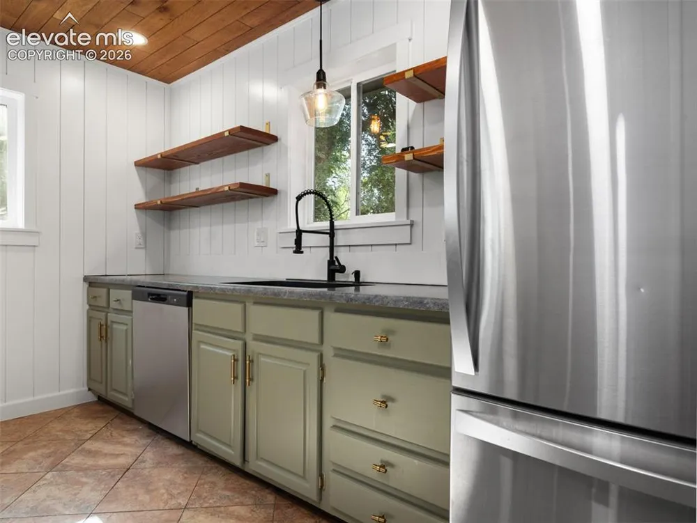 1636 Elm Avenue Canon City, CO 81212