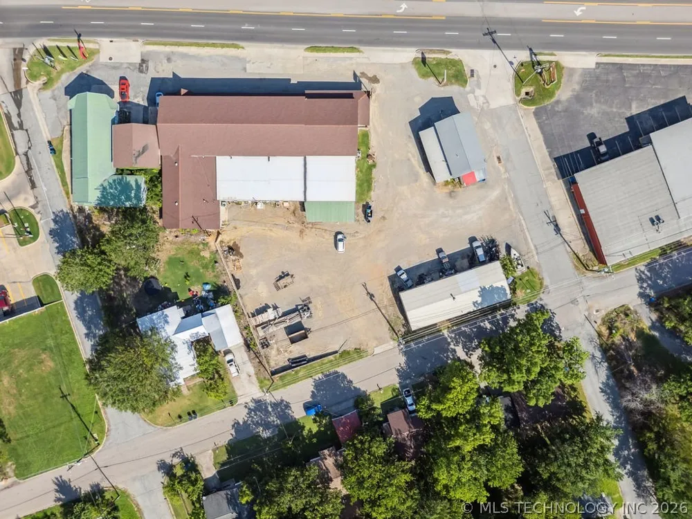 824 S California Atoka, OK 74525