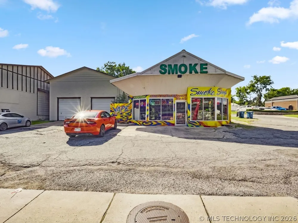 824 S California Atoka, OK 74525
