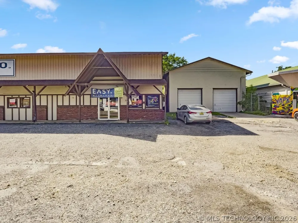 824 S California Atoka, OK 74525