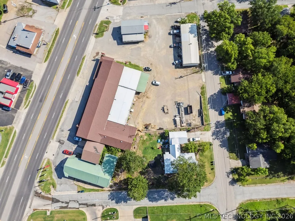824 S California Atoka, OK 74525