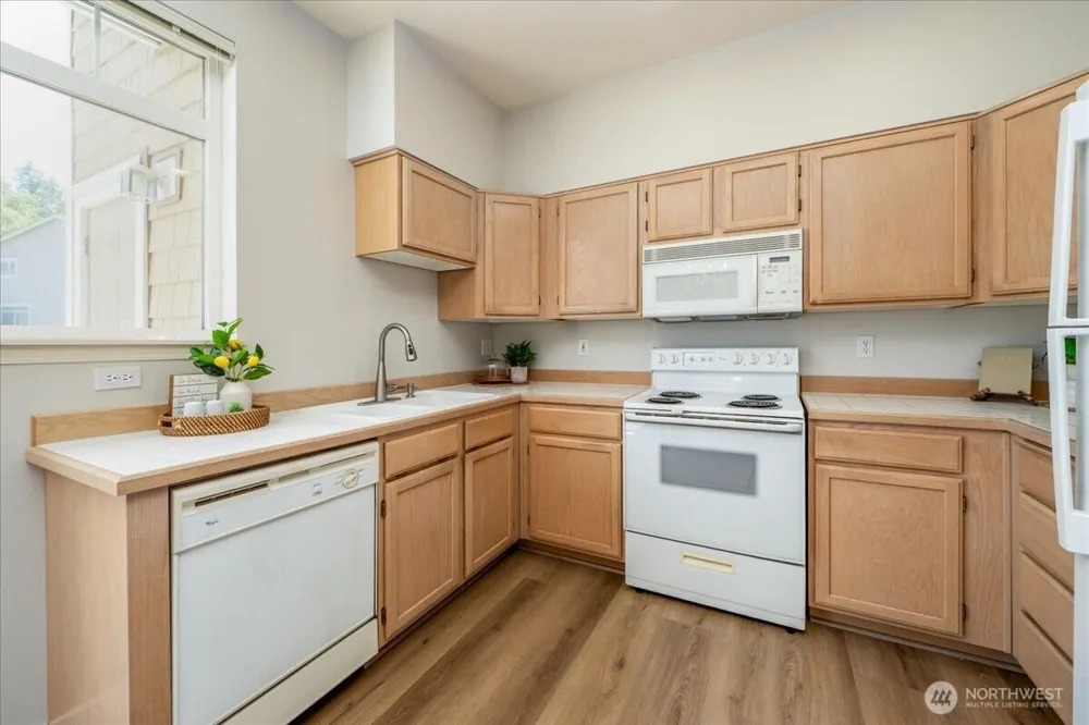 5400 Harbour Pointe Blvd #A204 Mukilteo, WA 98275