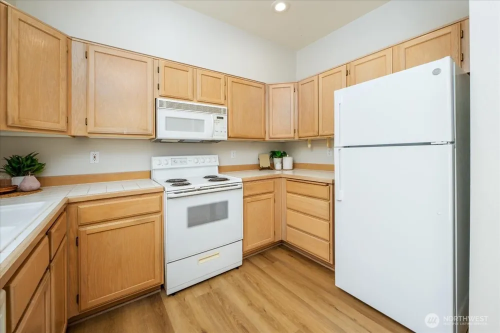 5400 Harbour Pointe Blvd #A204 Mukilteo, WA 98275