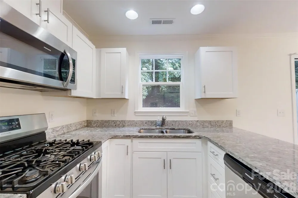 1017 Baldwin Commons Drive Arden, NC 28704