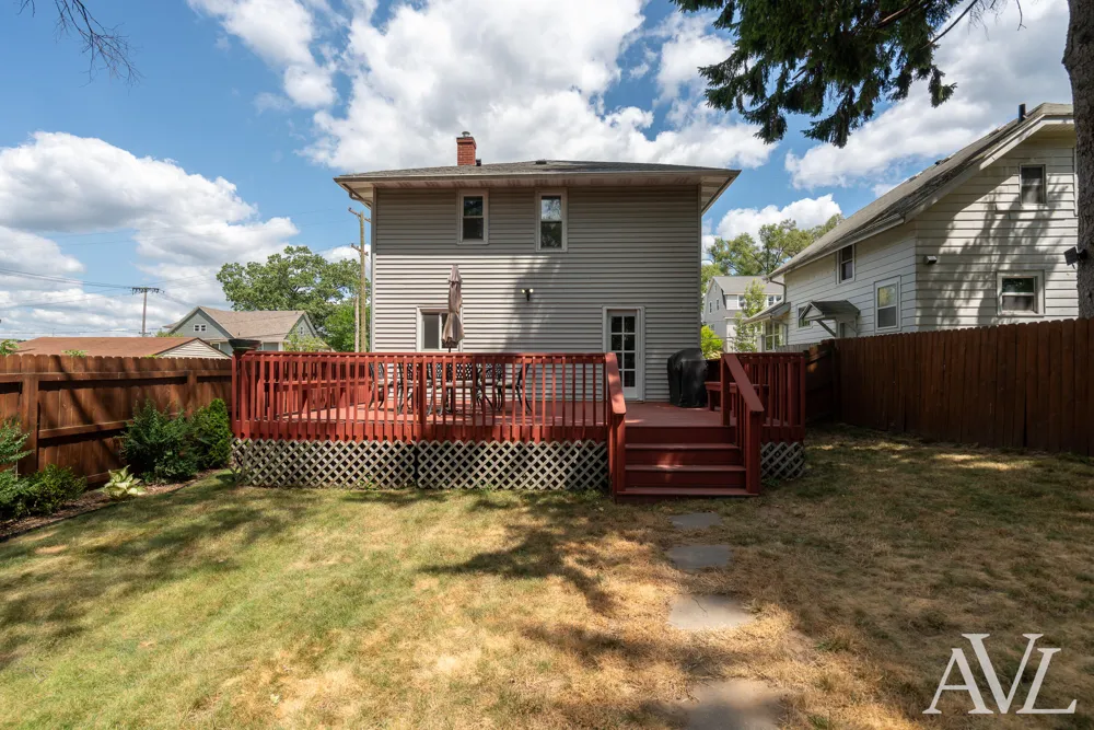 1014 Crescent Street NE Grand Rapids, MI 49503