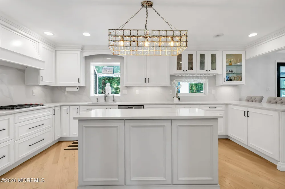 16 Springhouse Road Ocean, NJ 07712
