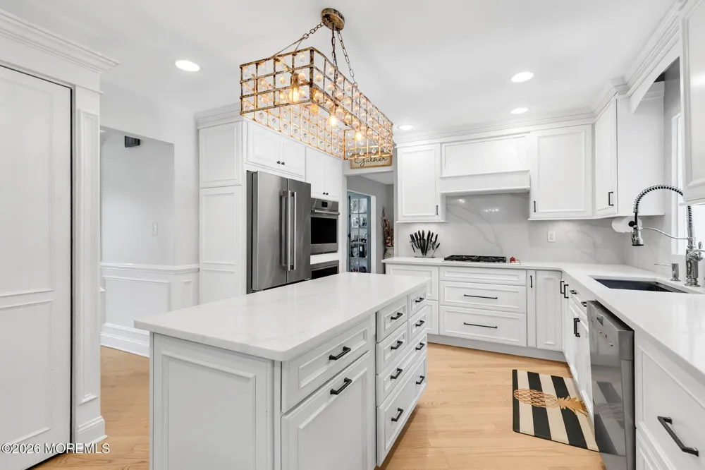 16 Springhouse Road Ocean, NJ 07712