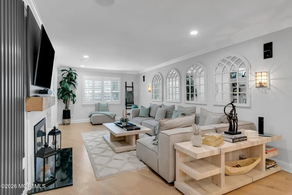 16 Springhouse Road Ocean, NJ 07712