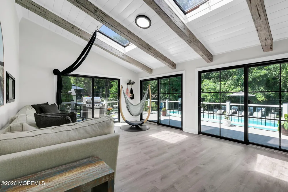 16 Springhouse Road Ocean, NJ 07712
