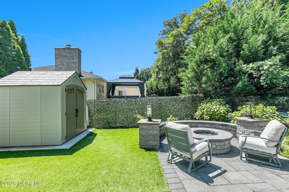 16 Springhouse Road Ocean, NJ 07712