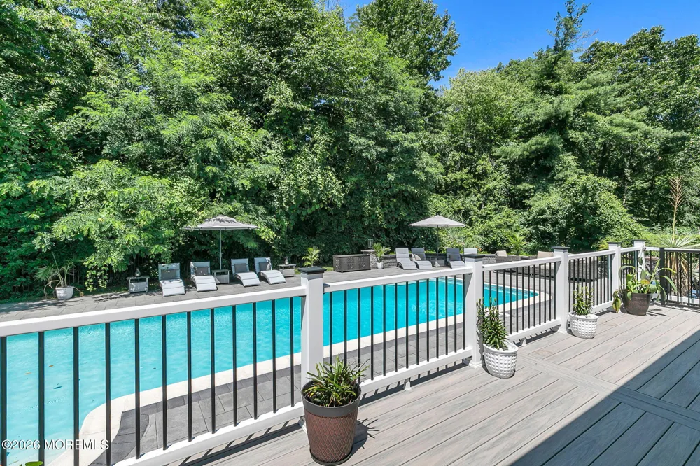 16 Springhouse Road Ocean, NJ 07712