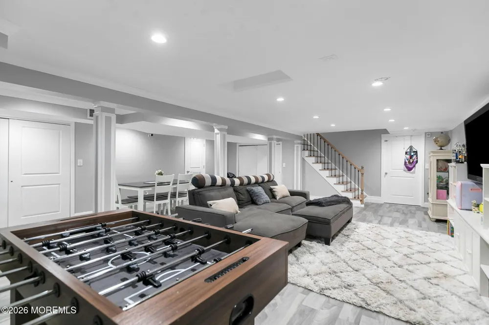 16 Springhouse Road Ocean, NJ 07712