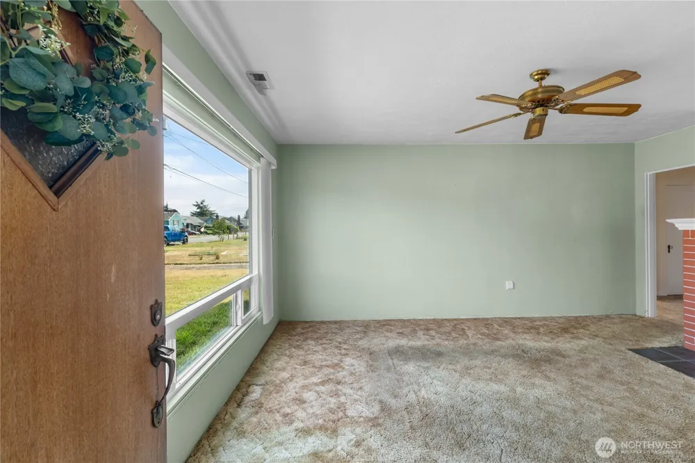 2315 Pacific Avenue Aberdeen, WA 98520