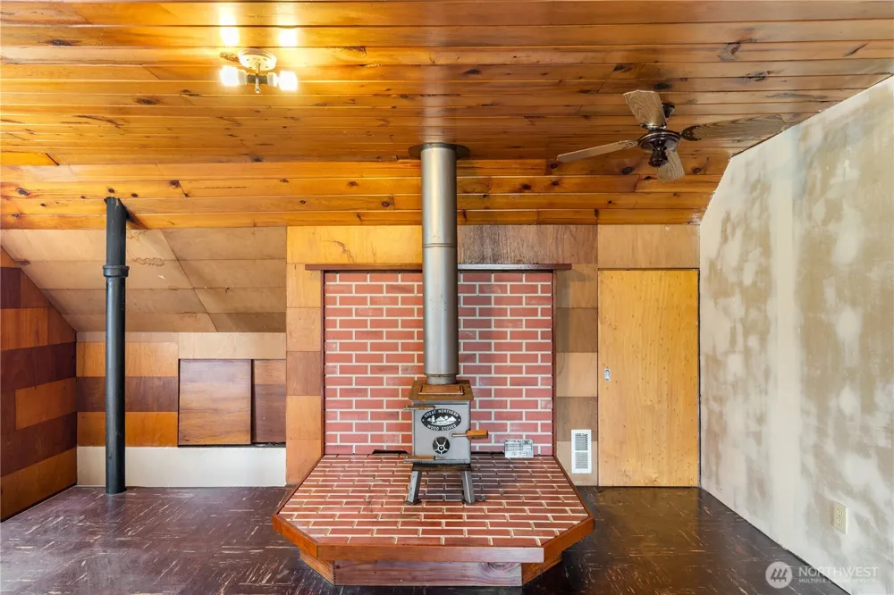 2315 Pacific Avenue Aberdeen, WA 98520