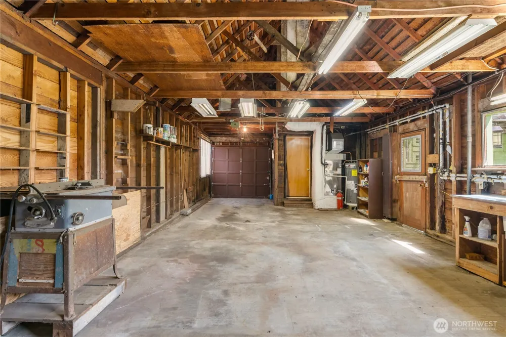2315 Pacific Avenue Aberdeen, WA 98520