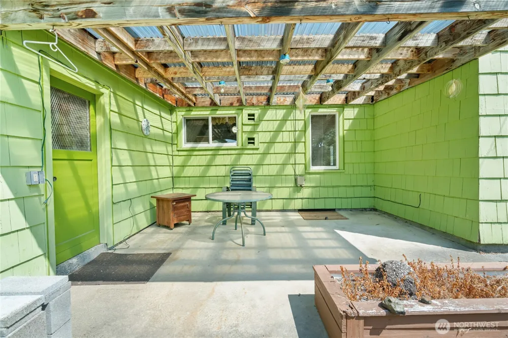 2315 Pacific Avenue Aberdeen, WA 98520