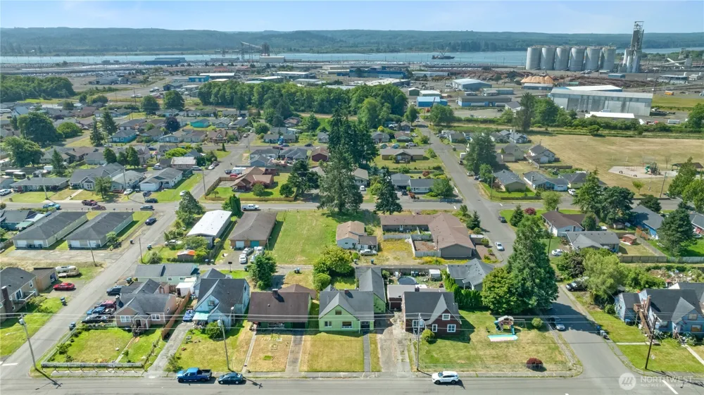 2315 Pacific Avenue Aberdeen, WA 98520