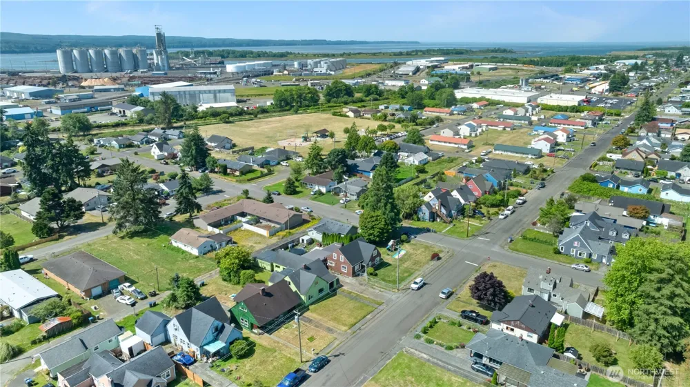 2315 Pacific Avenue Aberdeen, WA 98520