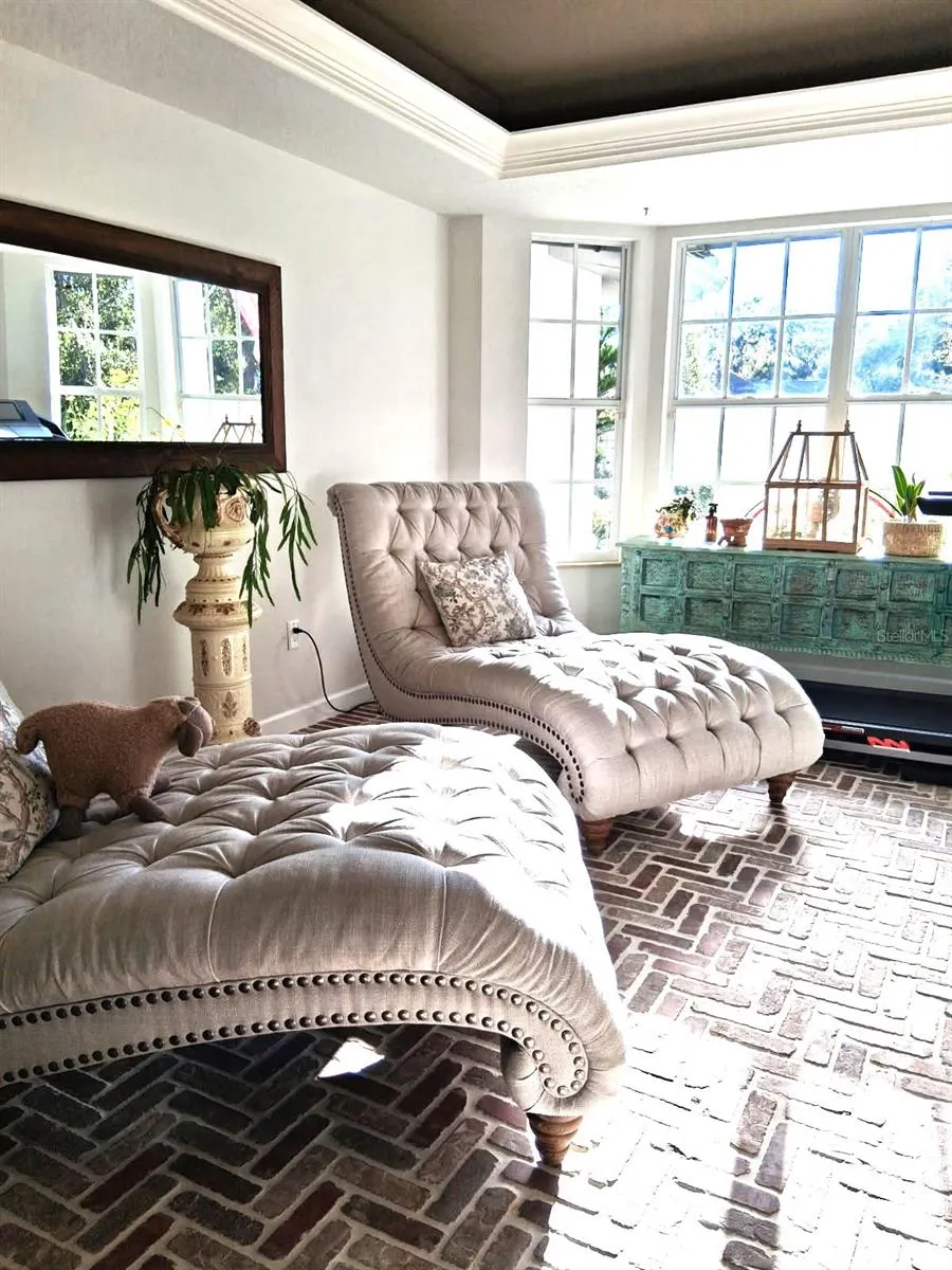 3171 DICK WILSON DRIVE Sarasota, FL 34240
