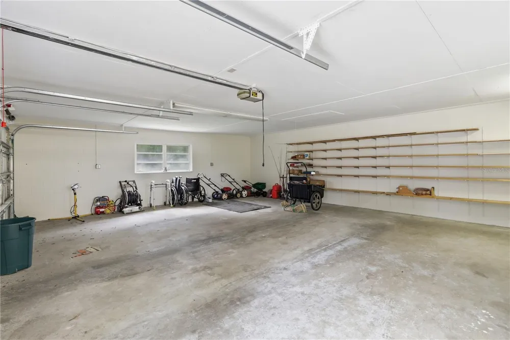5025 BASEBALL POND ROAD Brooksville, FL 34602
