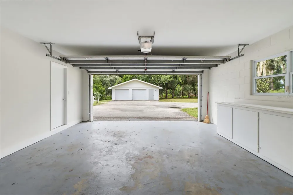 5025 BASEBALL POND ROAD Brooksville, FL 34602
