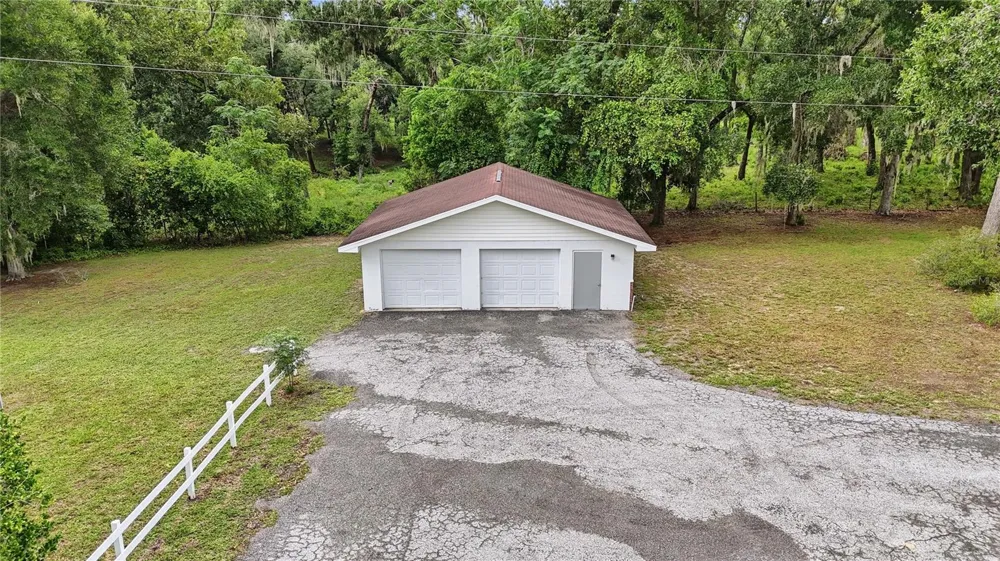 5025 BASEBALL POND ROAD Brooksville, FL 34602